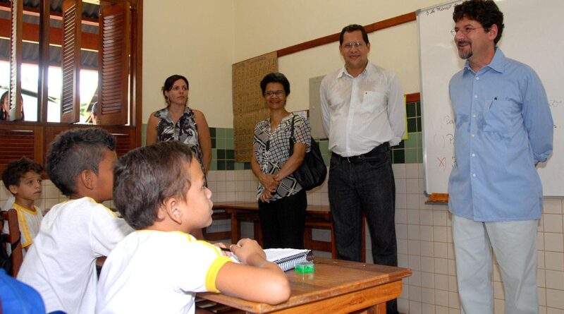 Rio Branco dá prioridade em creches e escolas a crianças com deficiência