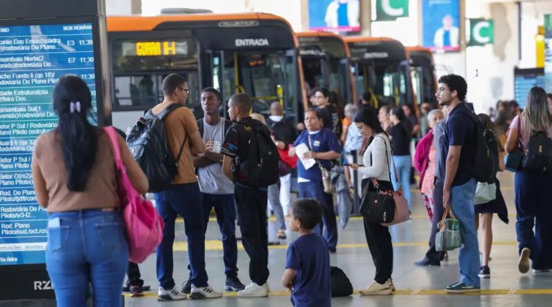 Transporte e insegurança levam 39% das mulheres a desistir de vagas
