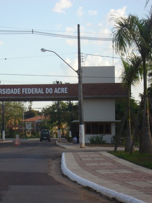 Temporal provoca falta de energia na Ufac, em Rio Branco
